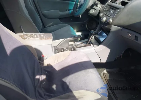 2003 Honda Accord 2.4 Ex из США, поврежденный, VIN 1HGCM56633A067718